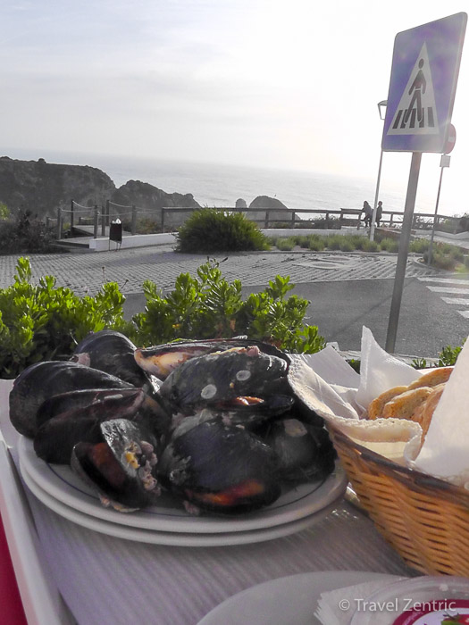 eating with a view in Azenha do Mar