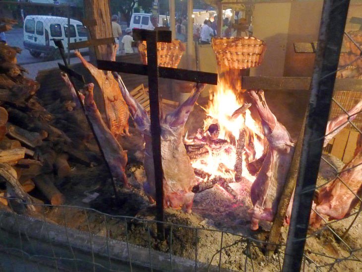 bbq local food and customs culture argentinien